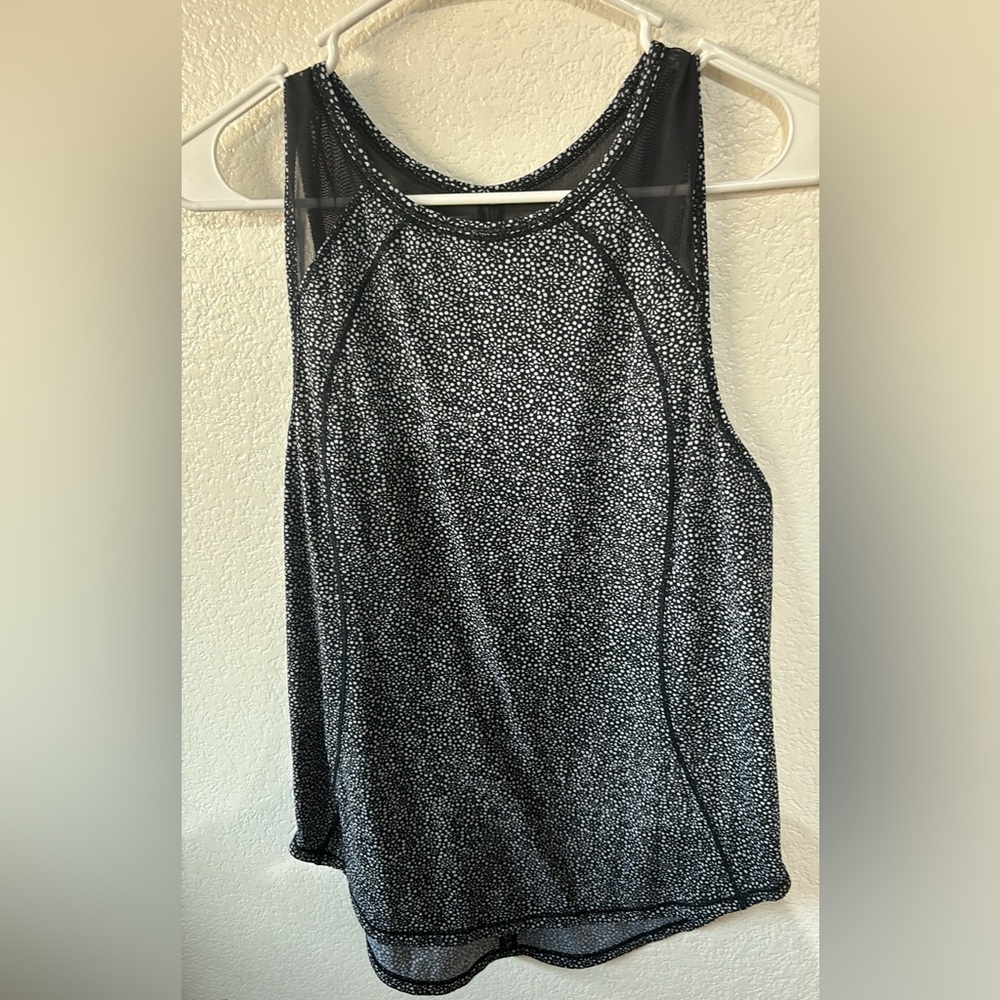 Lululemon tops